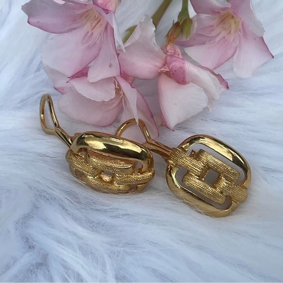 PREMIER GoldTone Rectangle Box Cut Out Clip Earrings - Picture 4 of 9